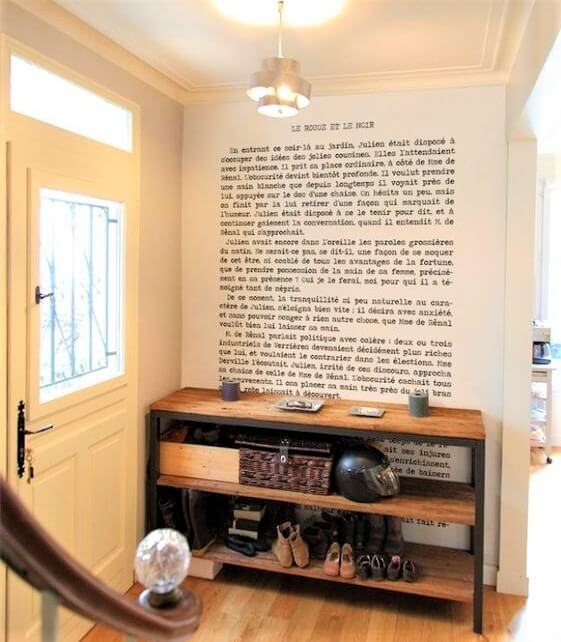 ingresso con mobile in legno